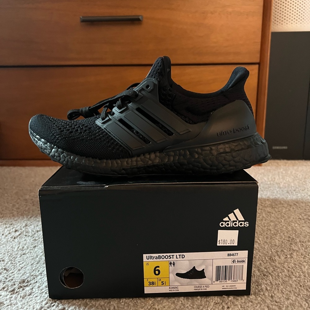 Ultraboost LTD Unisex- NEW Men’s sz 6